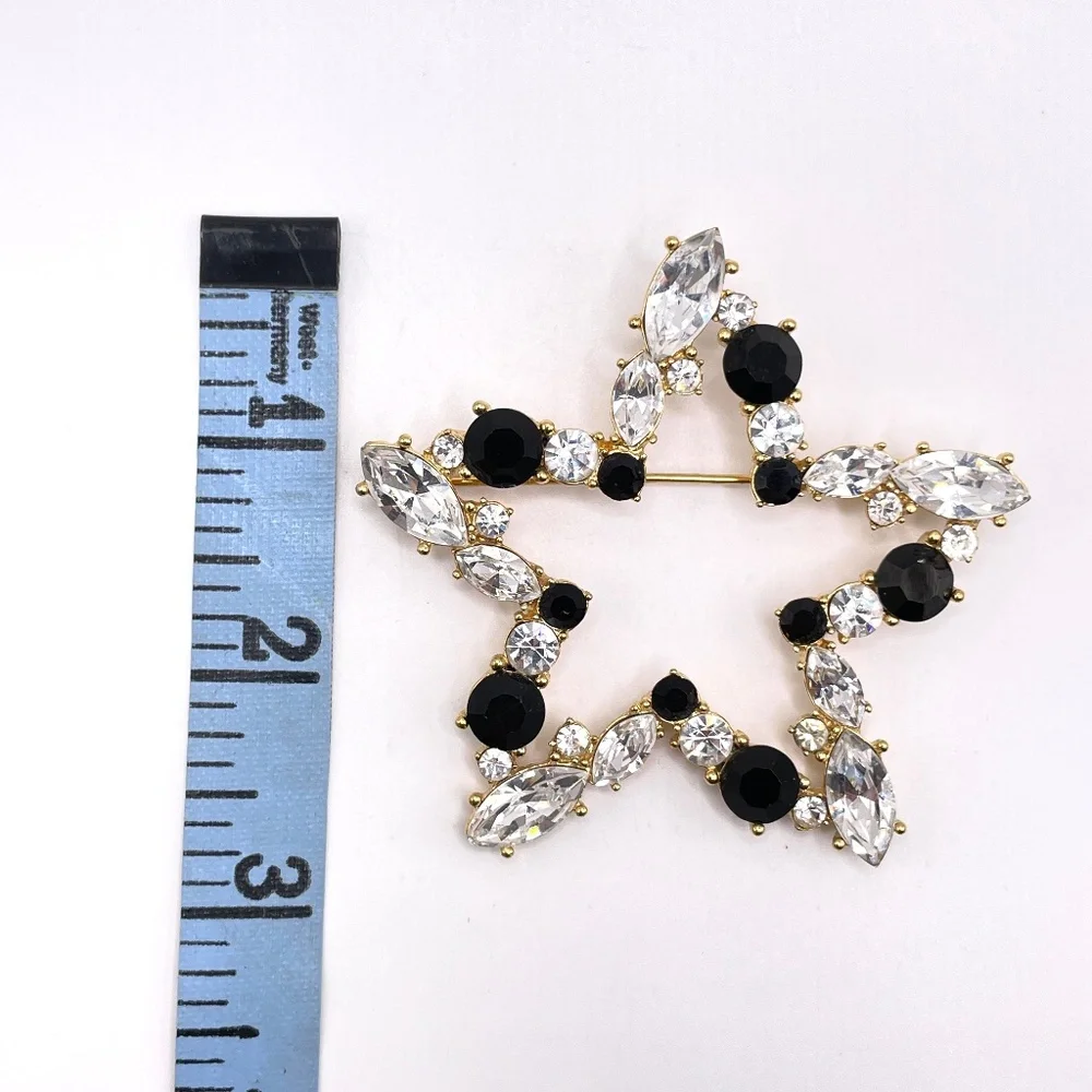 Monet Signed Vintage Star Clear Black Glass Crystal Pin Brooch